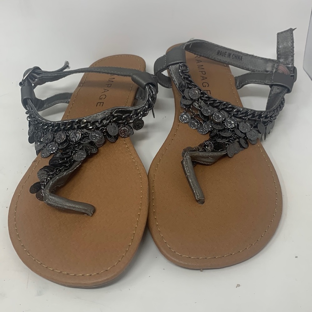 Rampage Paven Gunmetal Coin Chain T-Strap Flat Sandals Size 8.5 Boho Glam Y2K
